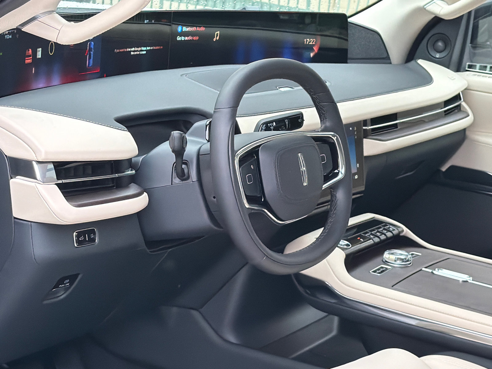 New 2027 Lincoln Navigator L Reserve AWD/4WD image 16