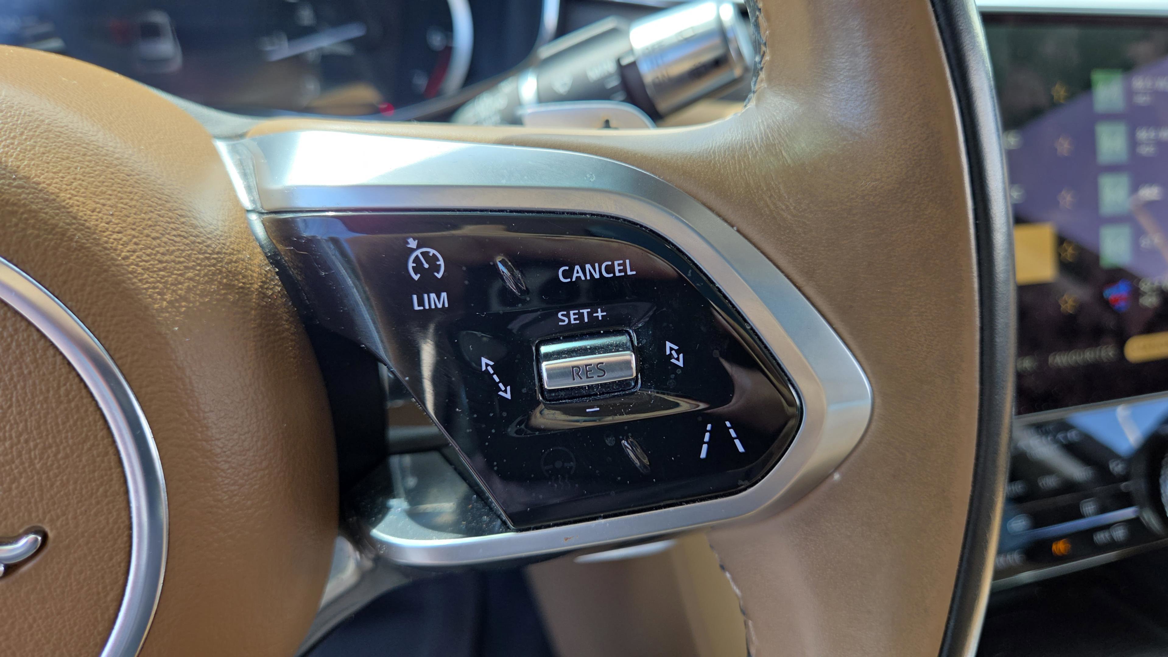 Used 2022 Jaguar F-PACE S image 28