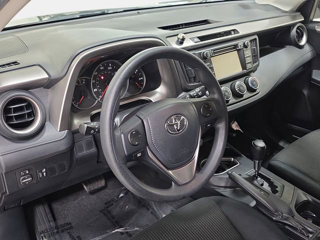 Used 2016 Toyota RAV4 LE FWD image 16