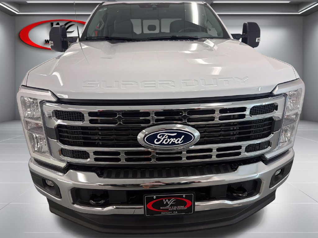 New 2027 Ford F350 XL w/ XL Chrome Package AWD/4WD image 2