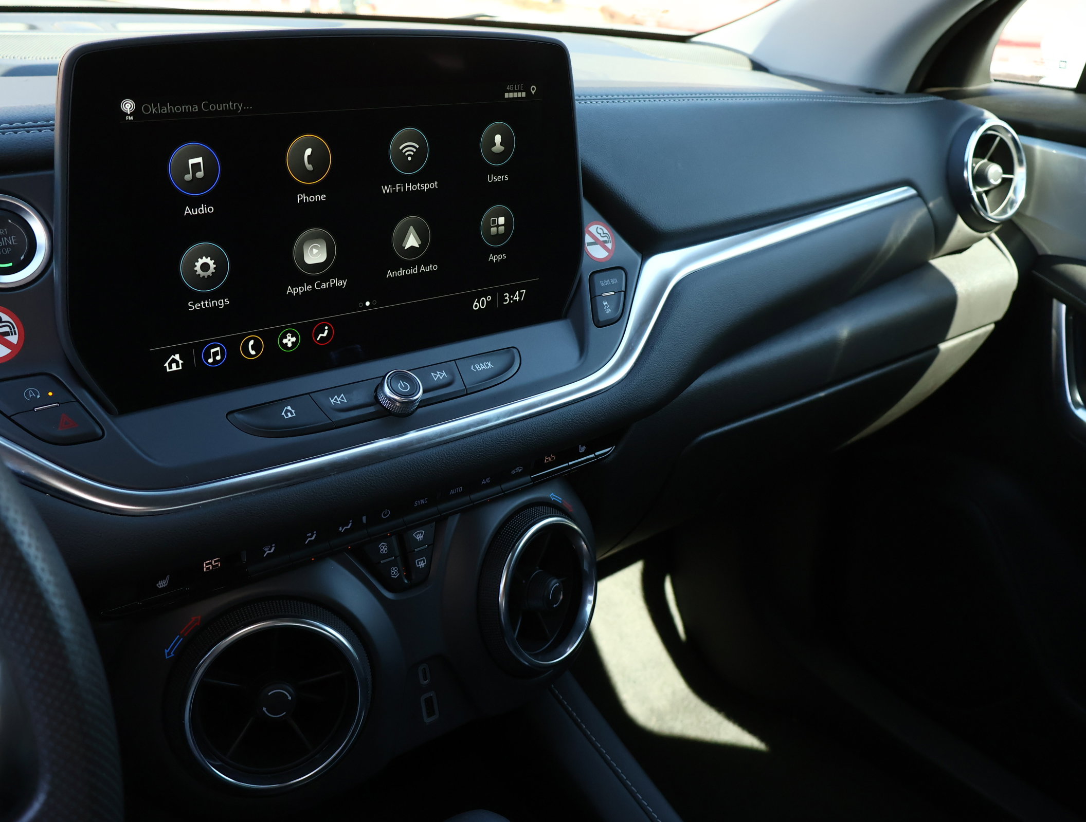 Used 2025 Chevrolet Blazer LT image 17