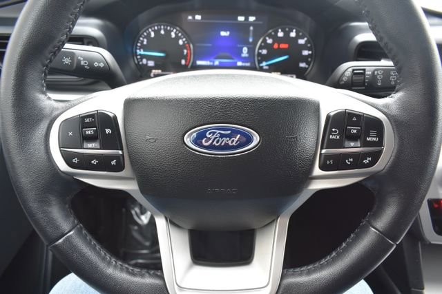 Used 2023 Ford Explorer XLT image 17