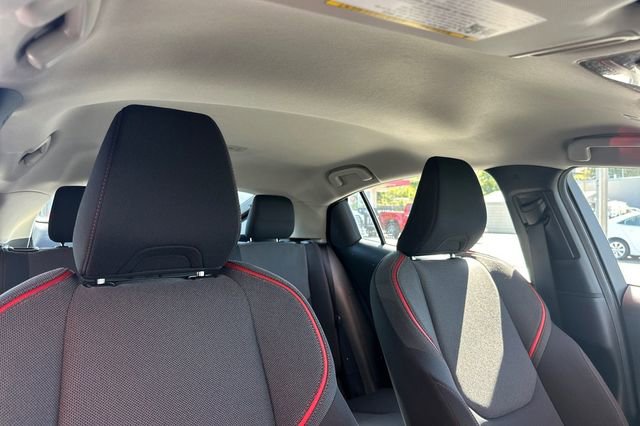 Used 2025 Toyota Prius Plug-In Hybrid image 17