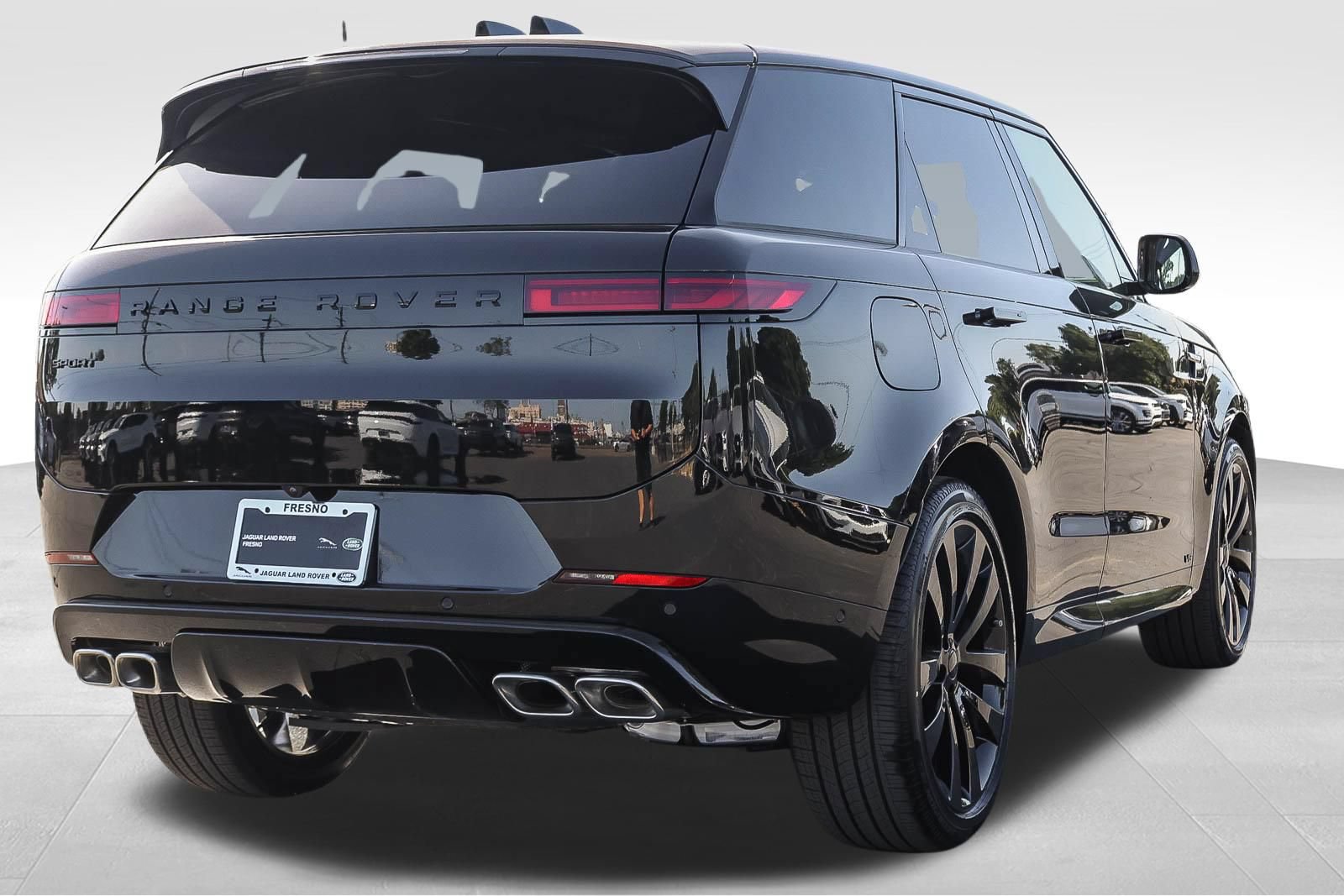 New 2026 Land Rover Range Rover Sport Dynamic SE AWD/4WD image 5