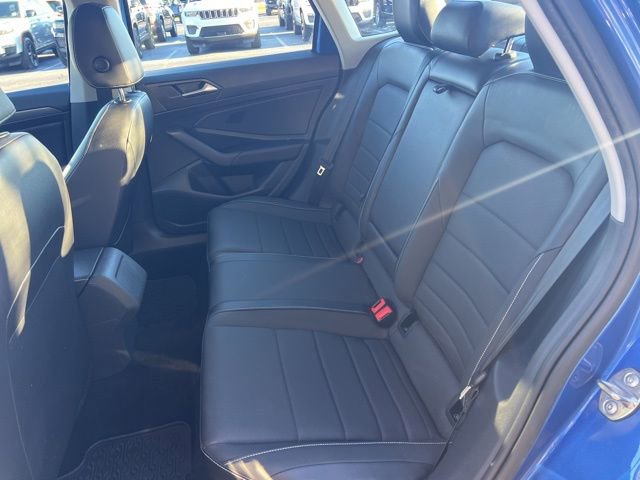 Used 2023 Volkswagen Jetta SE image 19