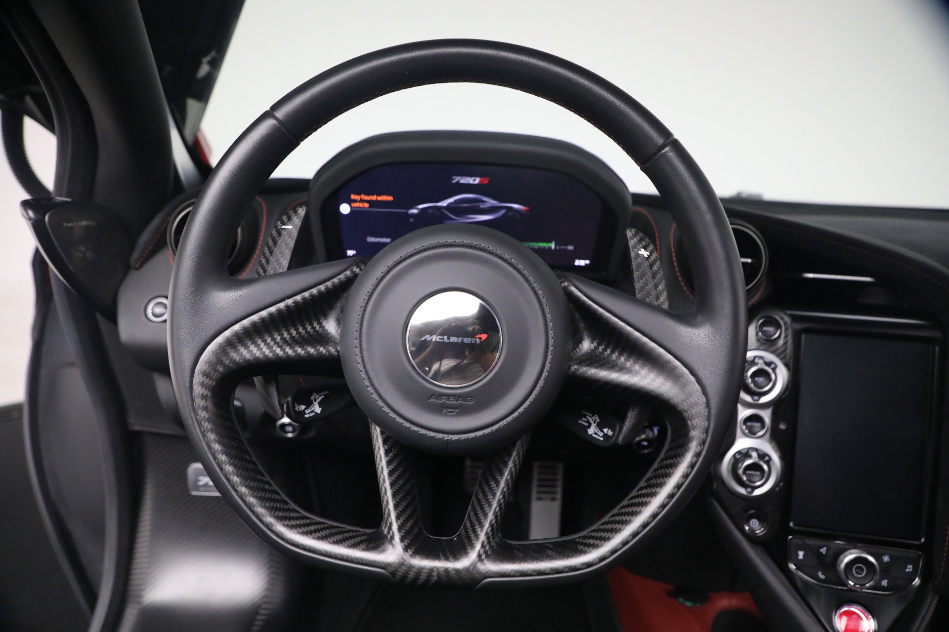 Used 2019 McLaren 720S Performance RWD image 27