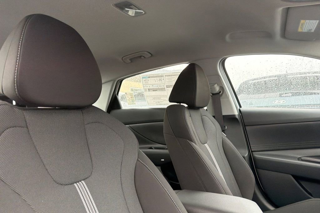 New 2026 Hyundai Elantra SE image 14