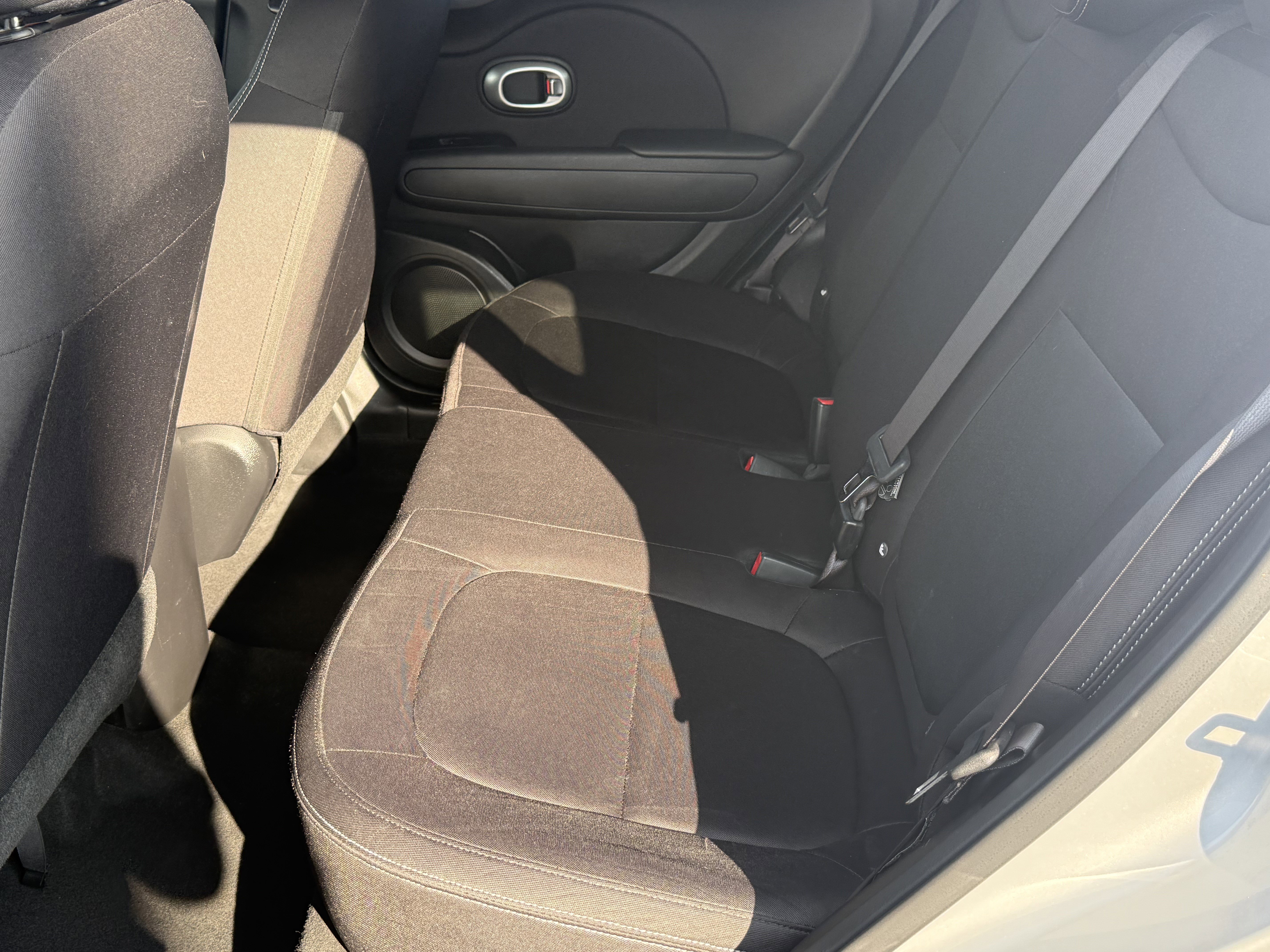 Used 2016 Kia Soul Base image 27