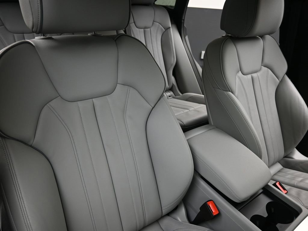 Certified 2024 Audi Q5 2.0T Premium Plus image 14