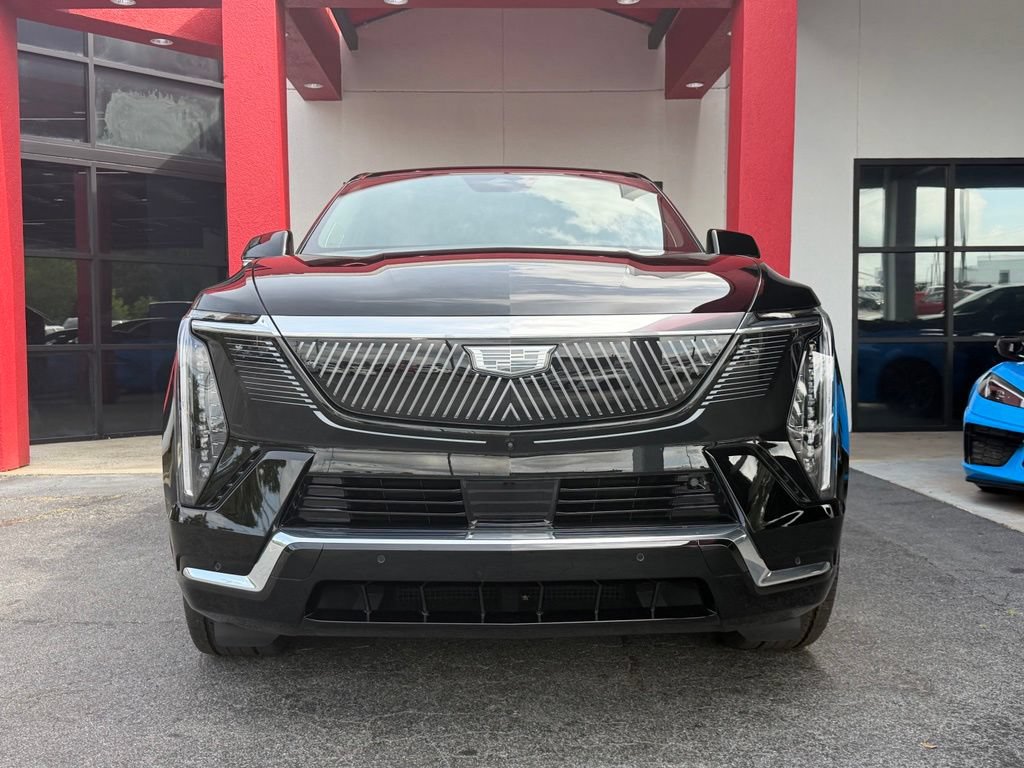 Used 2025 Cadillac Escalade IQ Luxury 2 w/ LPO, Premium Carpet Package AWD/4WD image 4