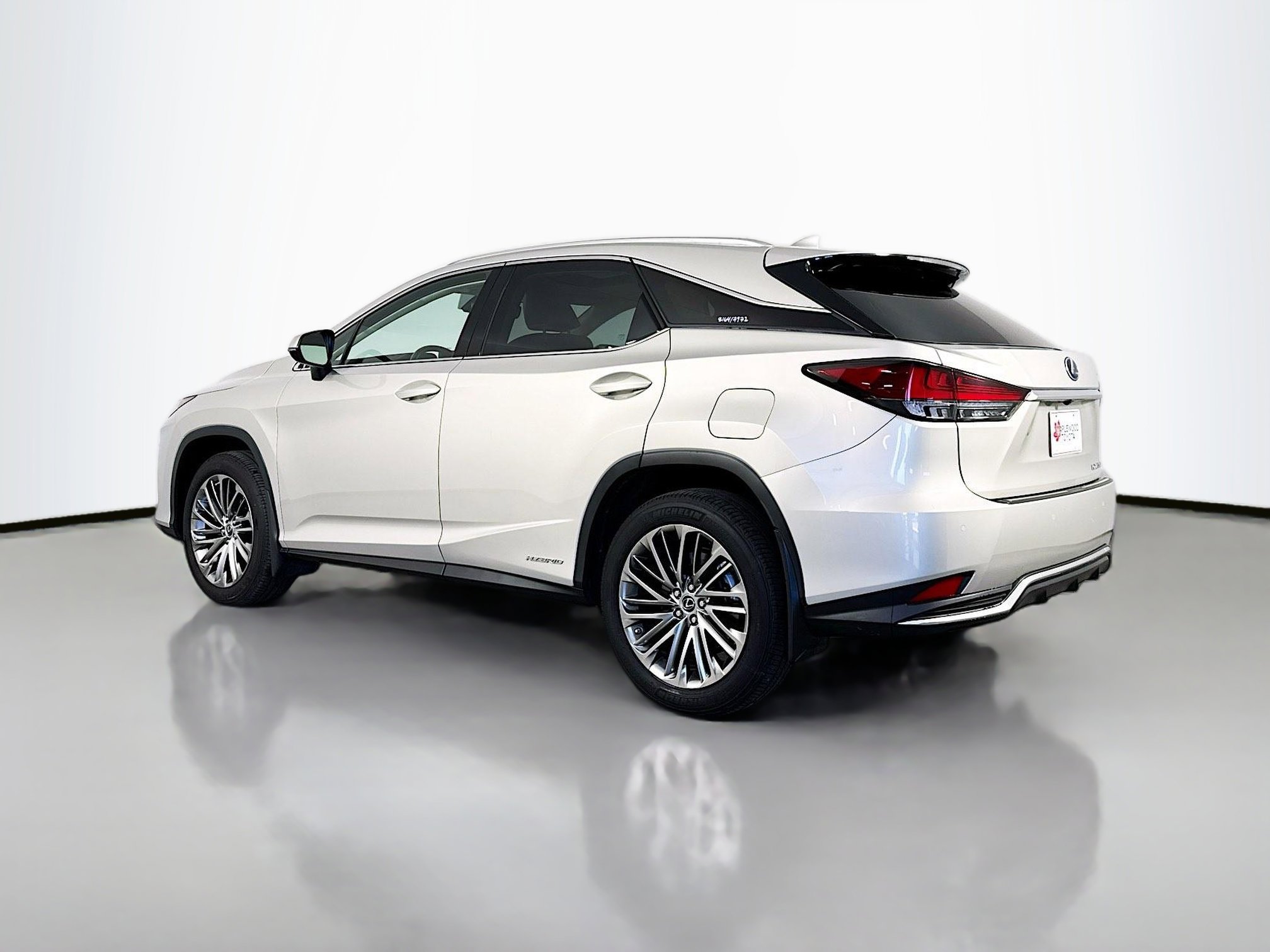 Used 2020 Lexus RX 450h AWD w/ Luxury Package image 5