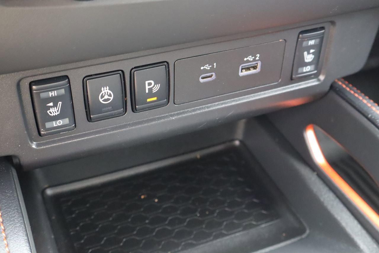 Used 2023 Nissan Frontier PRO-4X w/ Pro-4X Premium Package AWD/4WD image 26