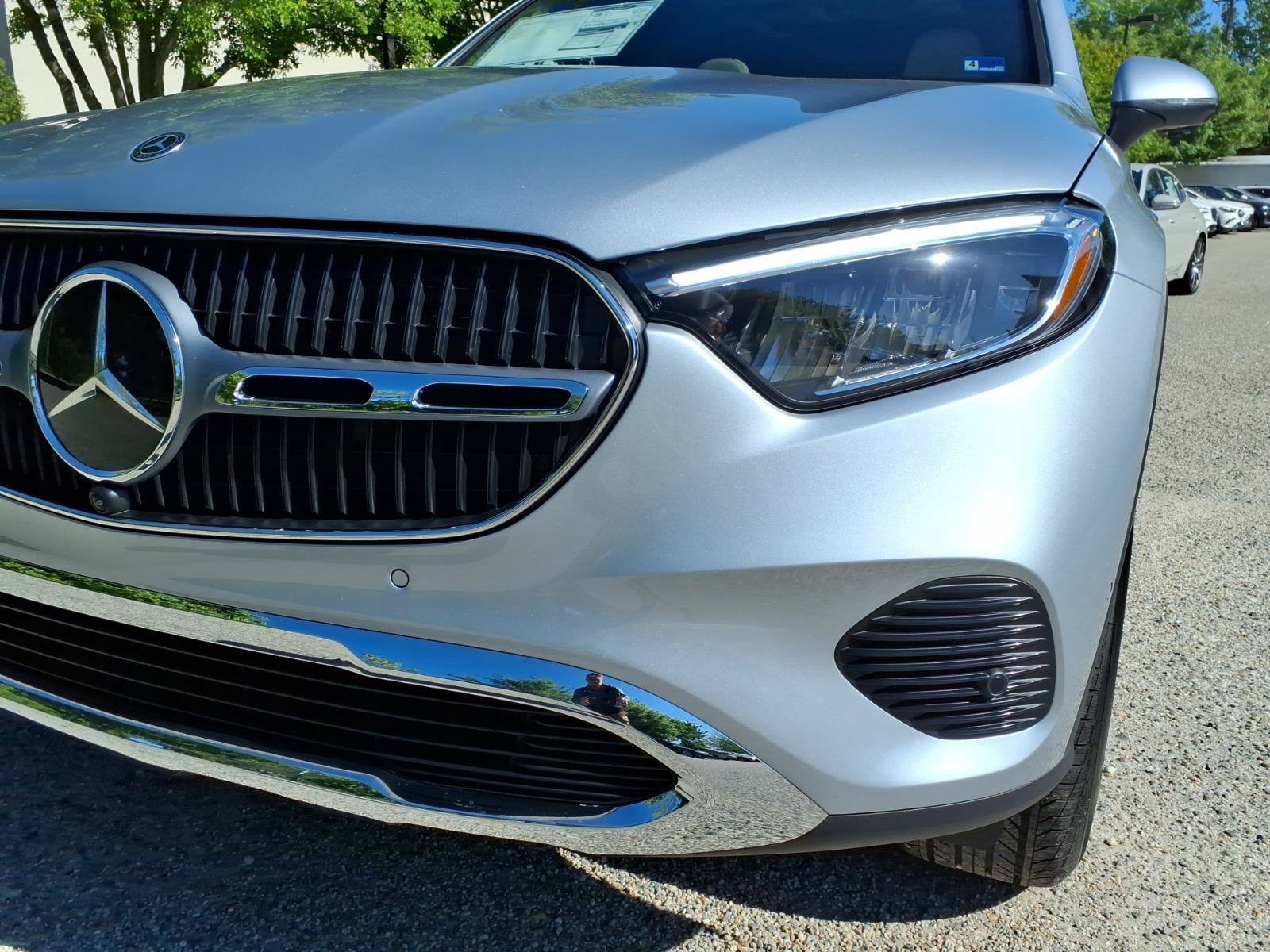 New 2026 Mercedes-Benz GLC 300 4MATIC image 2