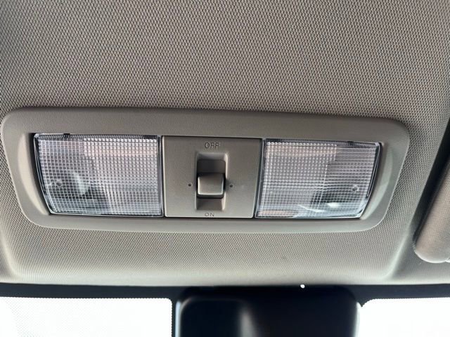 Used 2024 Nissan Frontier S w/ Technology Package image 24