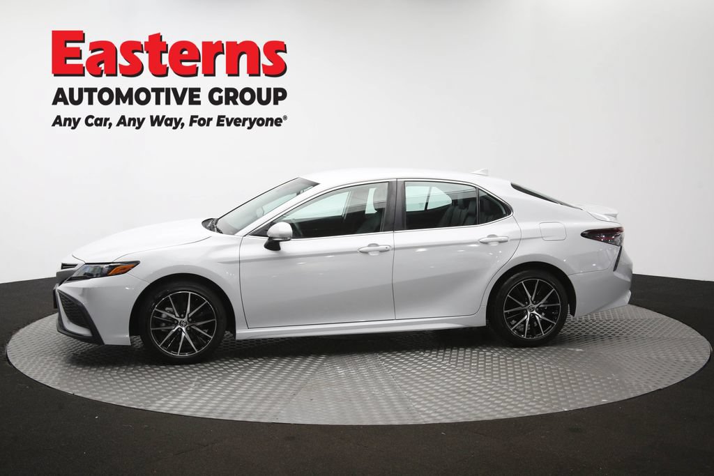 Used 2024 Toyota Camry SE w/ Cold Weather Package FWD image 57