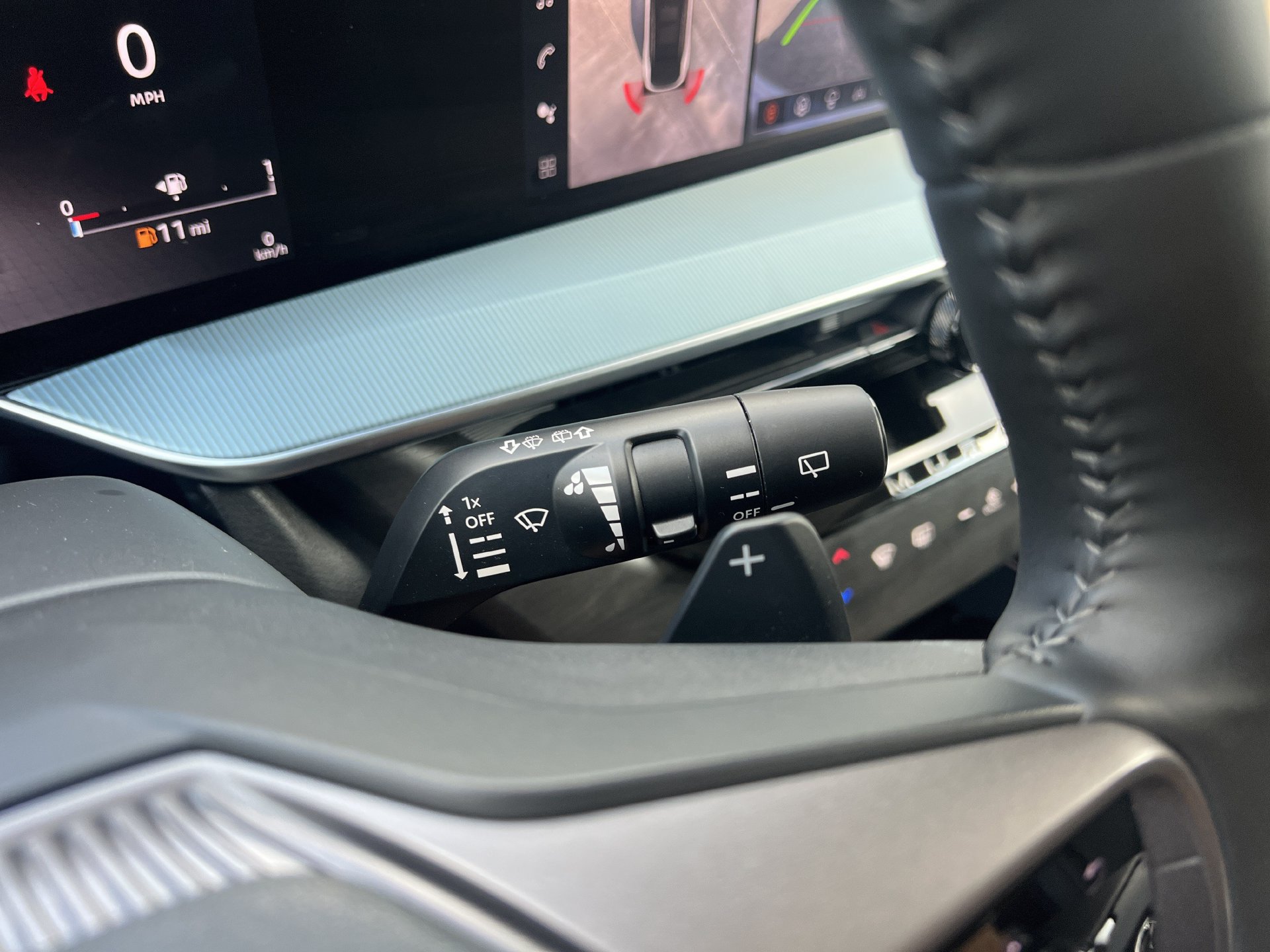 Used 2025 Nissan Murano SL AWD/4WD image 11