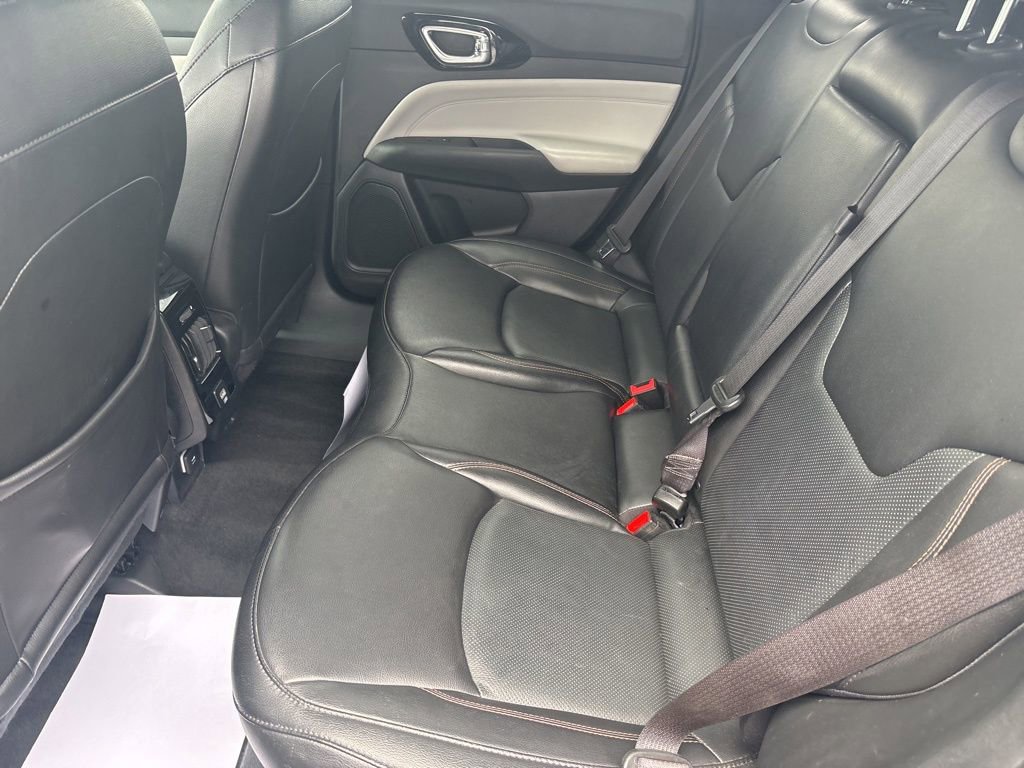 Certified 2022 Jeep Compass Limited image 25