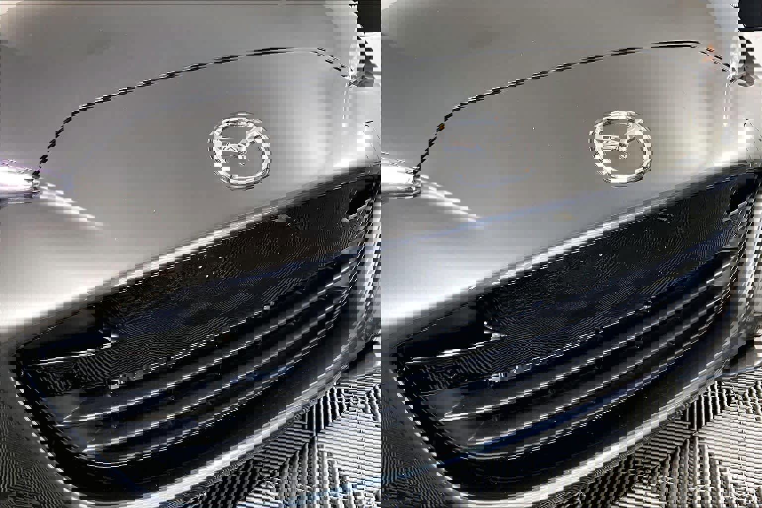 Used 2020 MAZDA MX-5 Miata RF Grand Touring RWD image 27