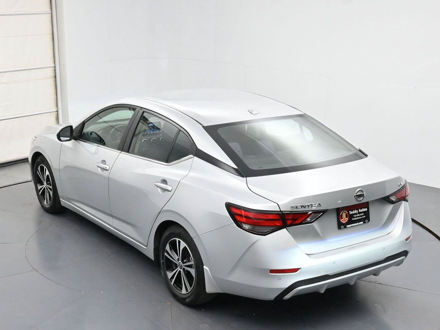 Used 2022 Nissan Sentra SV FWD image 31