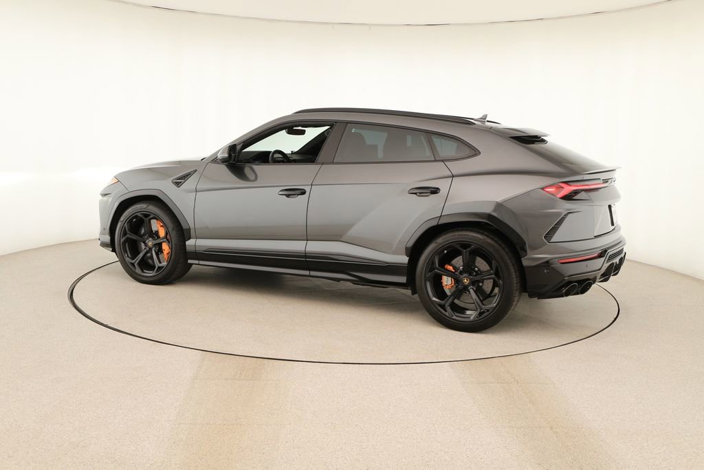 Used 2020 Lamborghini Urus image 3