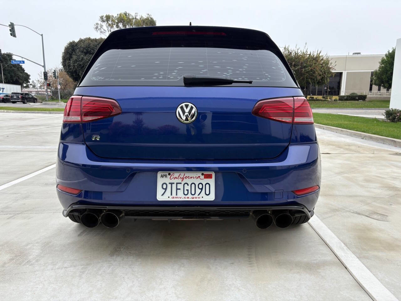 Used 2018 Volkswagen Golf R 4-Door image 5