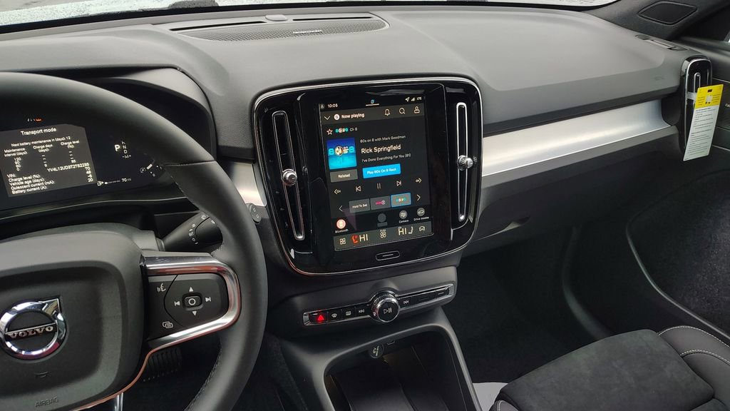New 2026 Volvo XC40 B5 Ultra w/ Climate Package image 19
