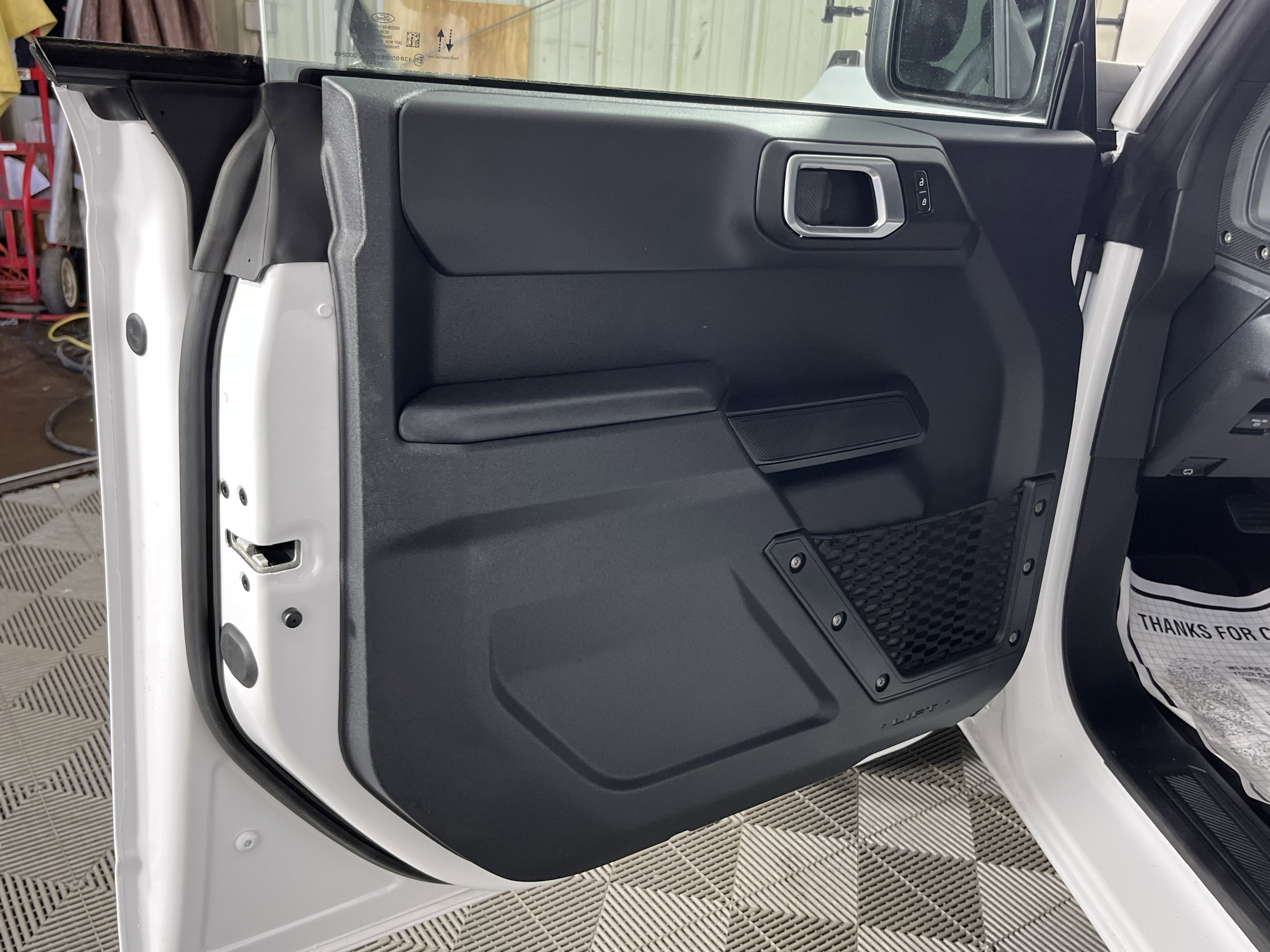 Used 2025 Ford Bronco Big Bend image 14