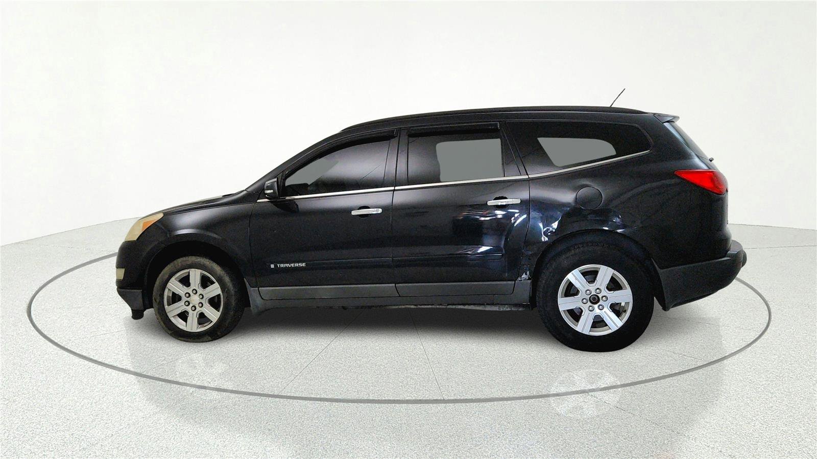 Used 2009 Chevrolet Traverse LT AWD/4WD image 4