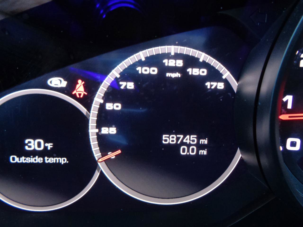 Used 2020 Porsche Cayenne Coupe AWD image 17