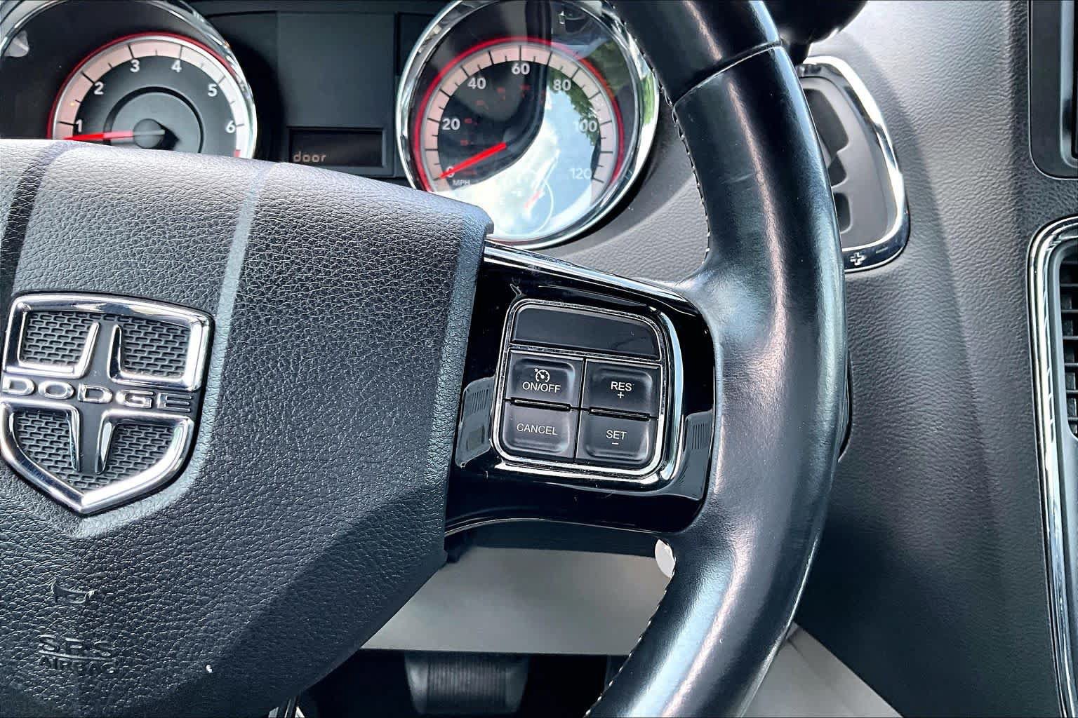 Used 2019 Dodge Grand Caravan SXT FWD image 24