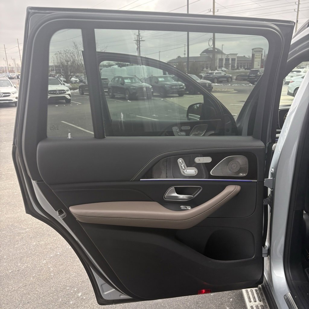 Used 2023 Mercedes-Benz GLS 63 AMG 4MATIC image 19