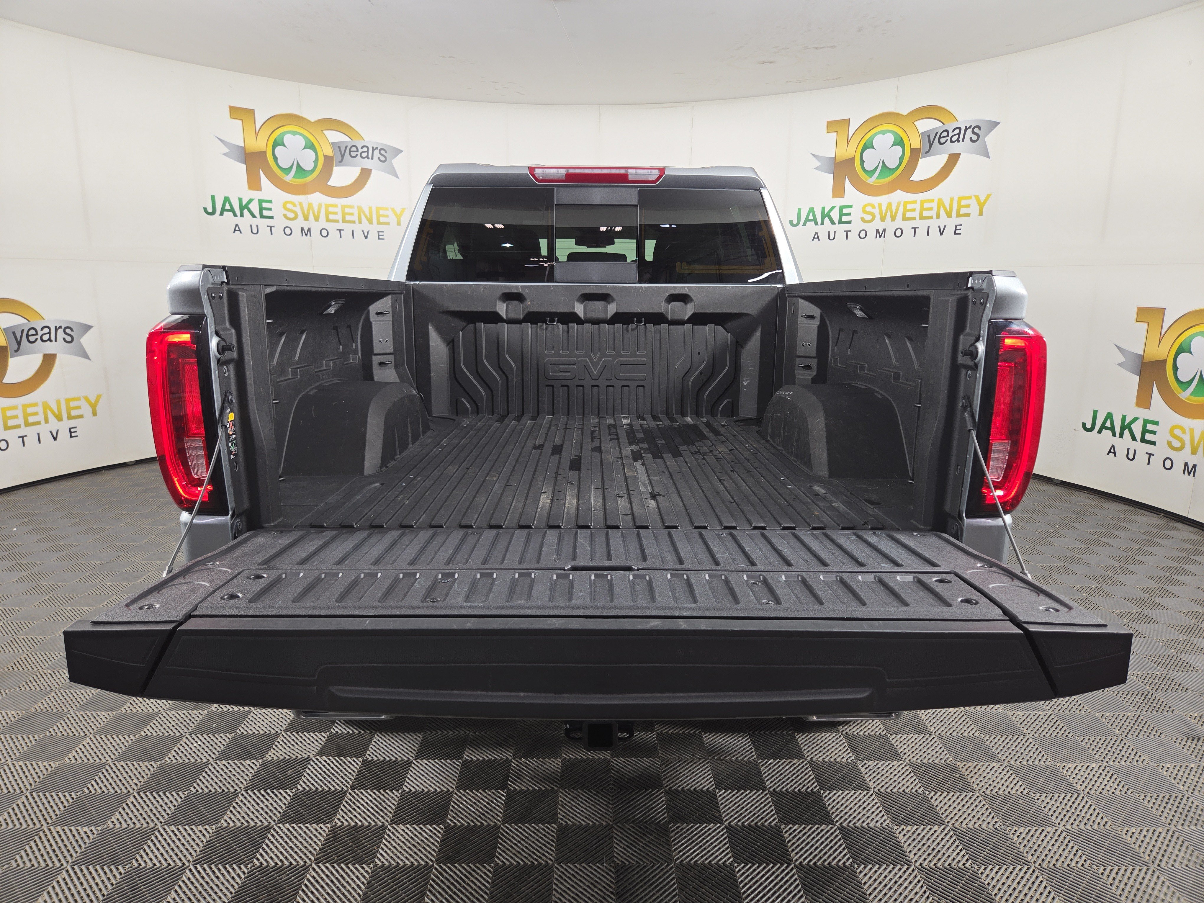 Certified 2026 GMC Sierra 1500 AT4 w/ AT4 Premium Package AWD/4WD image 32