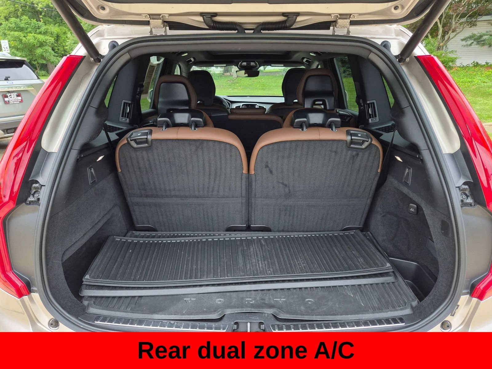 Used 2023 Volvo XC90 B6 Plus w/ Protection Package AWD/4WD image 10