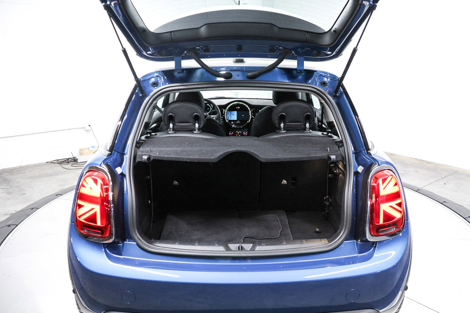 Certified 2024 MINI Cooper SE FWD image 26