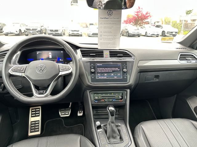 Certified 2023 Volkswagen Tiguan SE R-Line AWD/4WD image 16