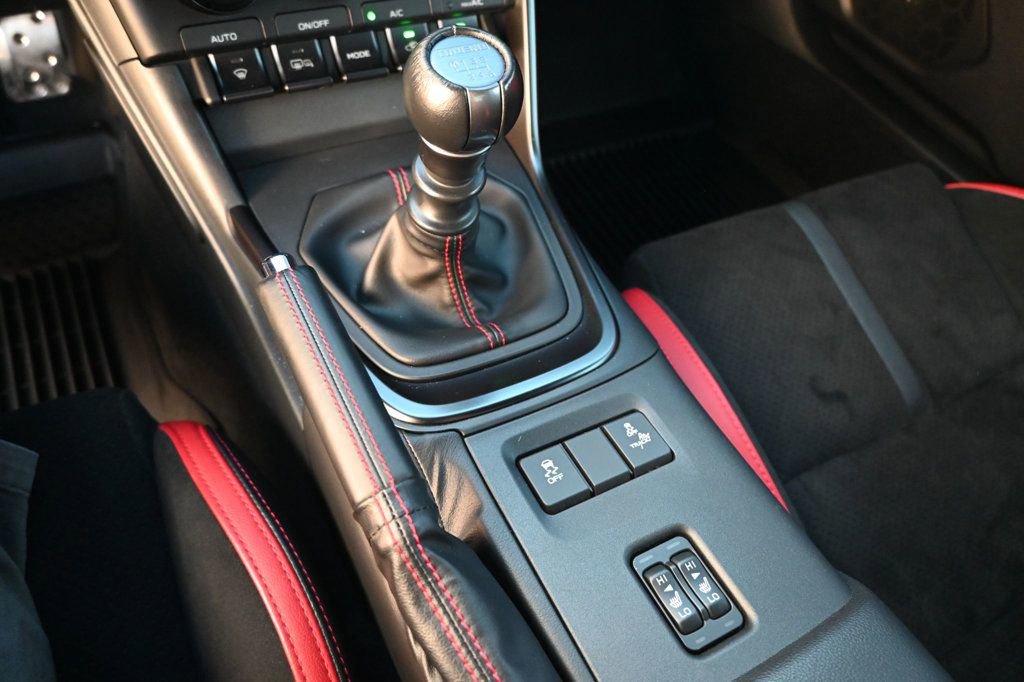 Used 2024 Toyota GR86 TRUENO Edition image 16