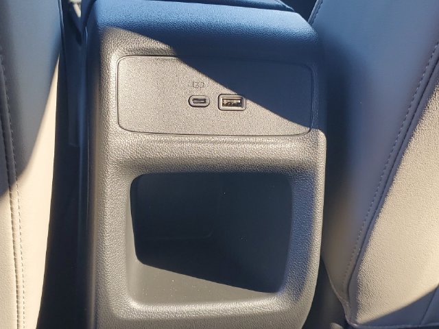 Used 2025 Buick Envista Avenir FWD image 11