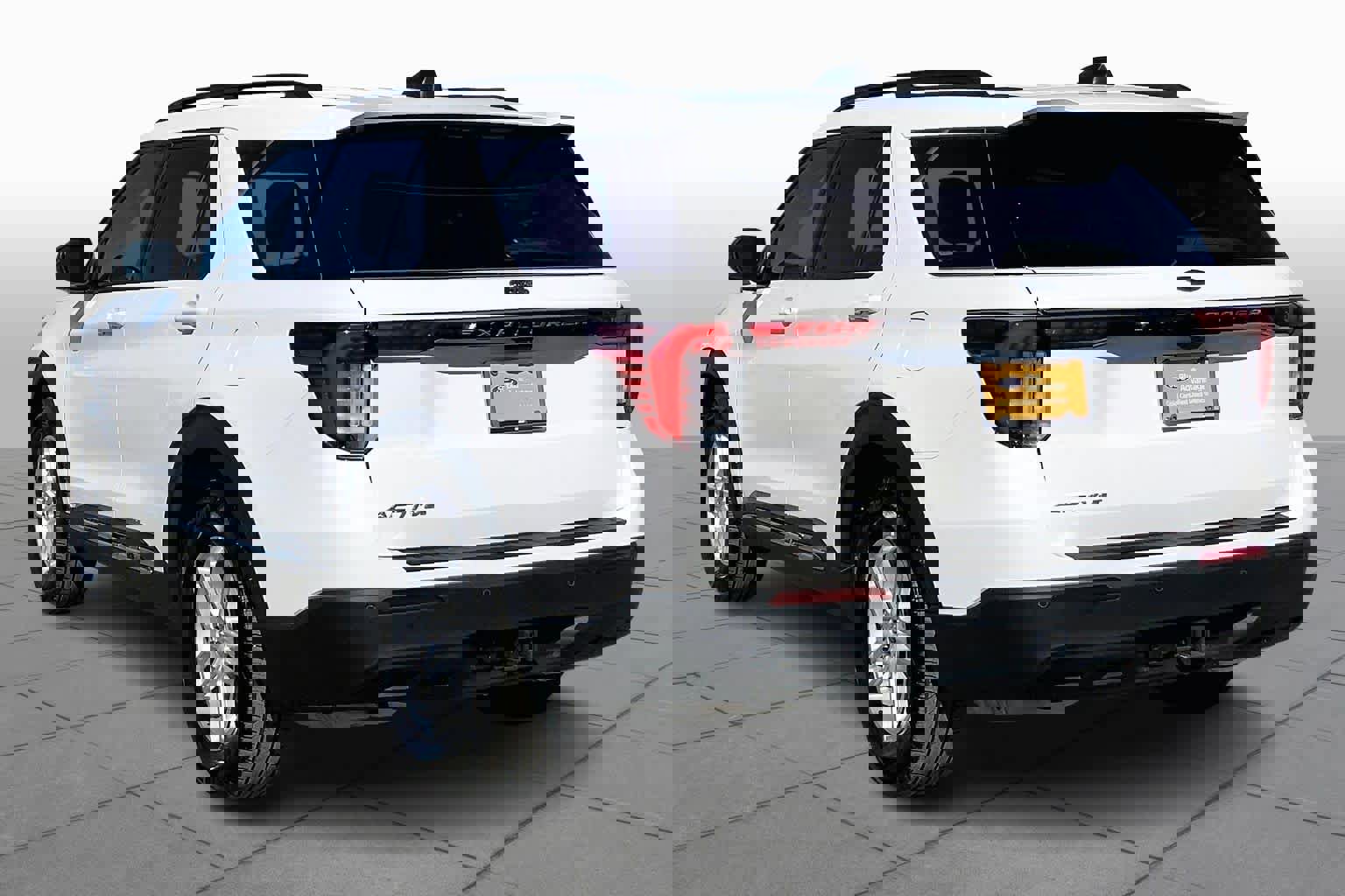 Certified 2025 Ford Explorer Active image 11