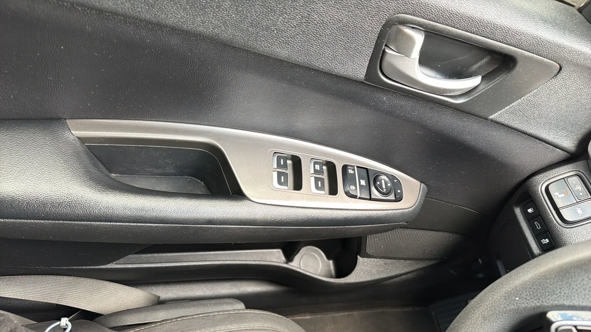 Used 2020 Kia Optima LX FWD image 22