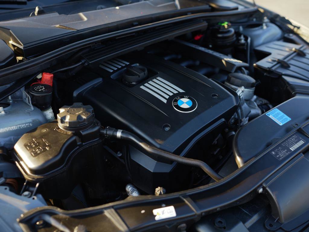 Used 2010 BMW 328i Sedan image 25