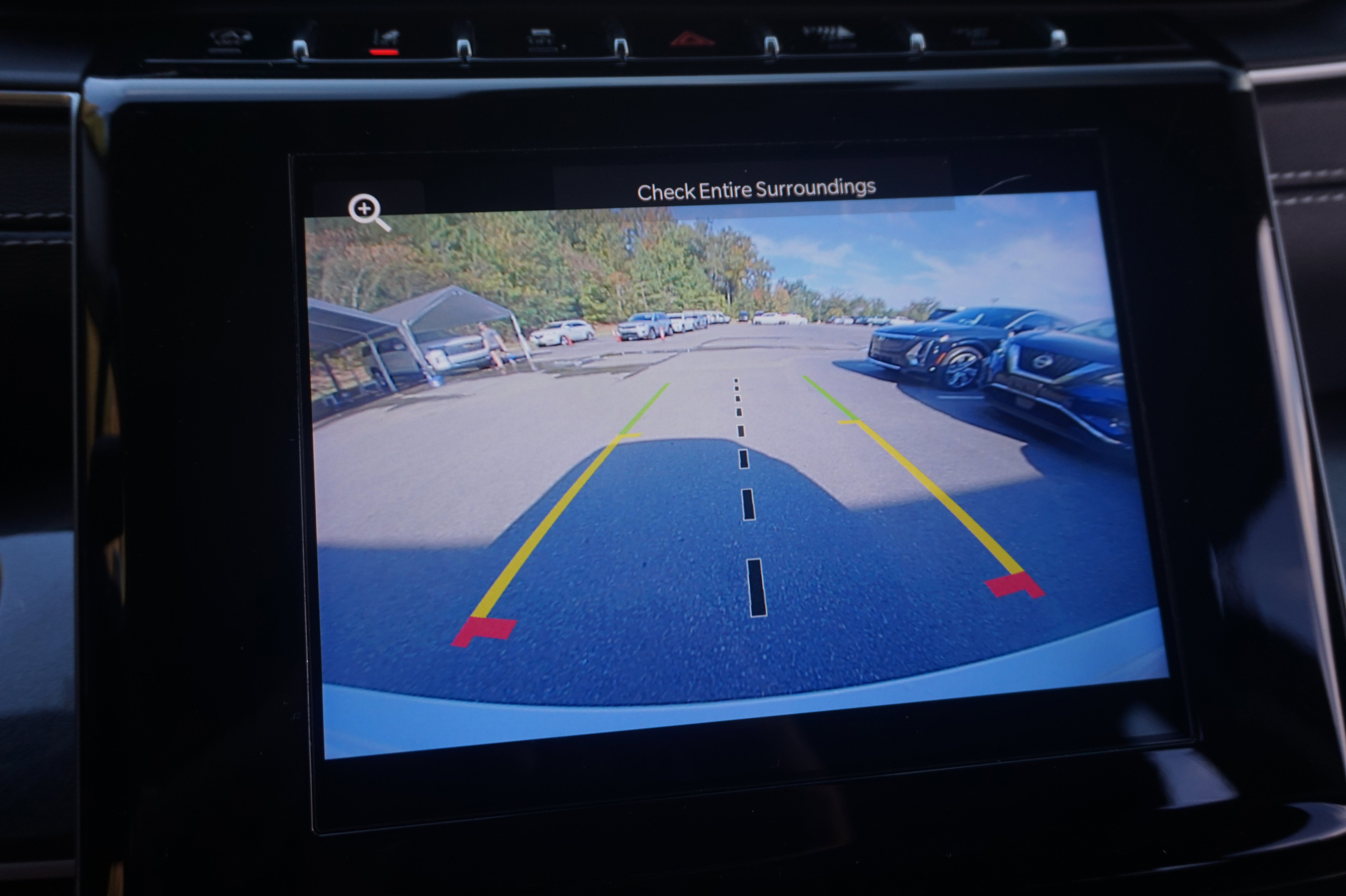 Used 2023 Jeep Grand Cherokee Laredo w/ Luxury Tech Group I image 28