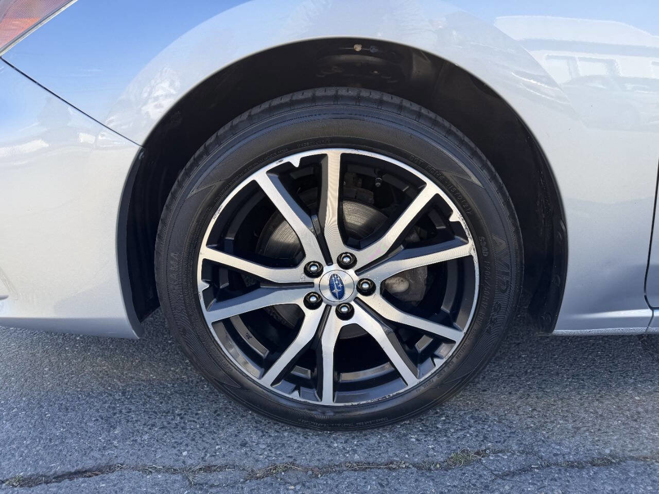 Used 2017 Subaru Impreza 2.0i Limited w/ Moonroof/BSD & Rcta/Eyesight AWD/4WD image 11
