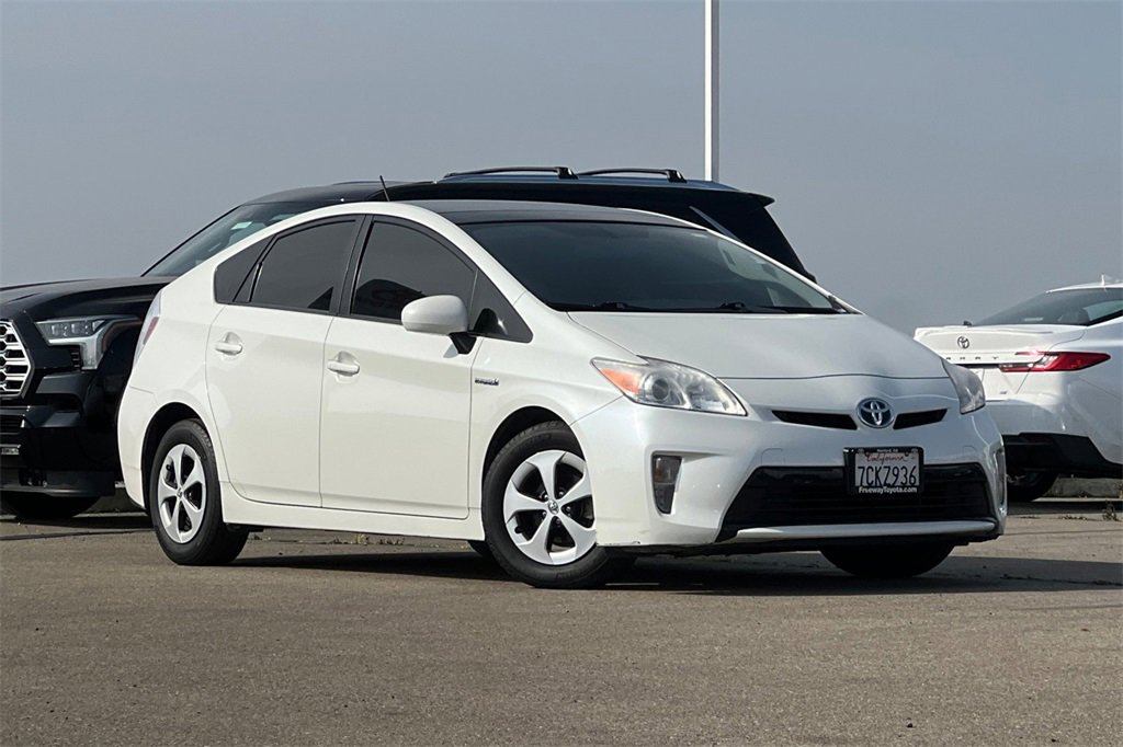 Used 2013 Toyota Prius Four image 2