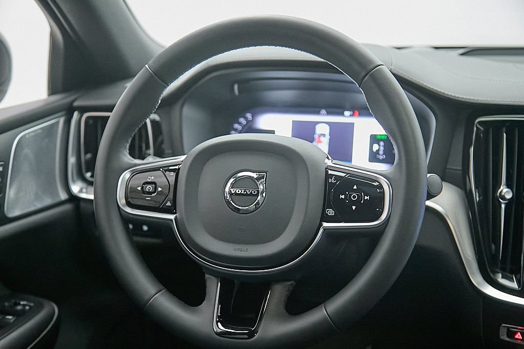 Used 2024 Volvo S60 T8 Ultimate w/ Climate Package AWD/4WD image 28