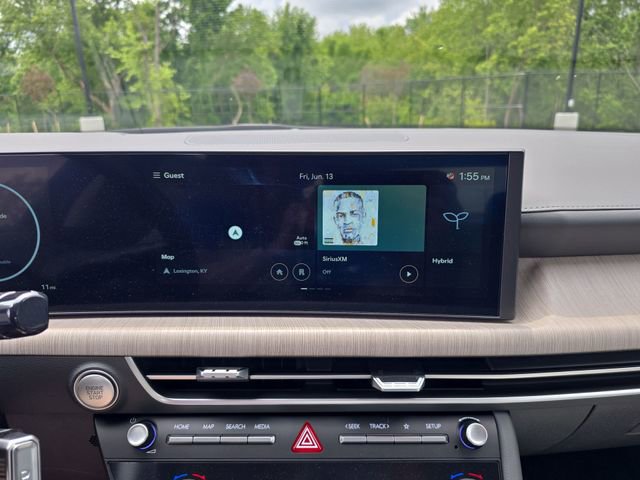 New 2025 Hyundai Sonata Limited image 16