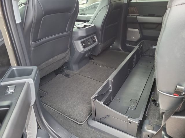 New 2026 Ford F250 Lariat w/ Chrome Package AWD/4WD image 24