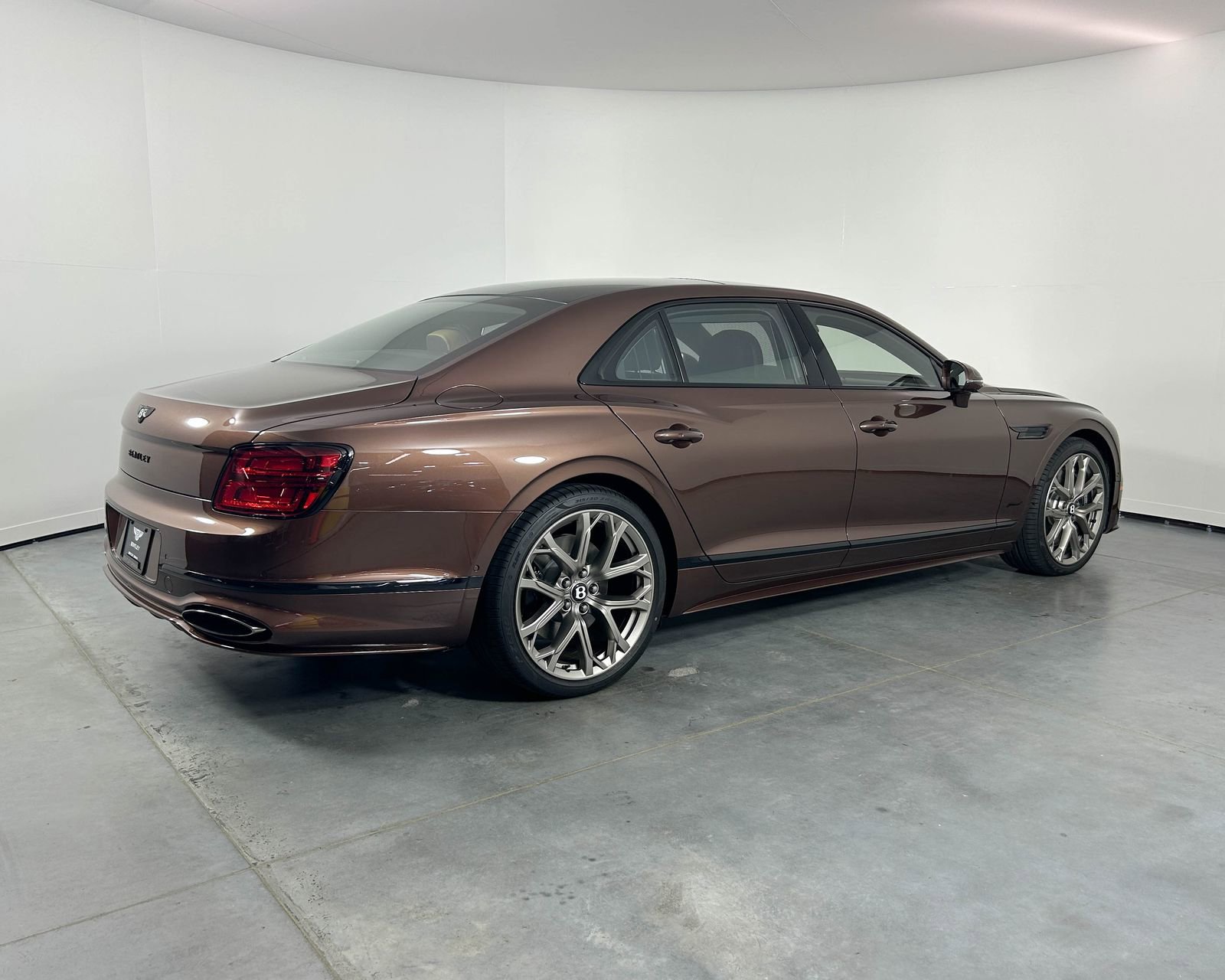 New 2026 Bentley Flying Spur Plug-In Hybrid AWD/4WD image 9