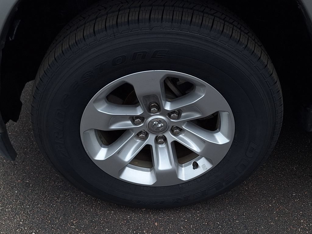 Used 2020 RAM 1500 Laramie AWD/4WD image 31