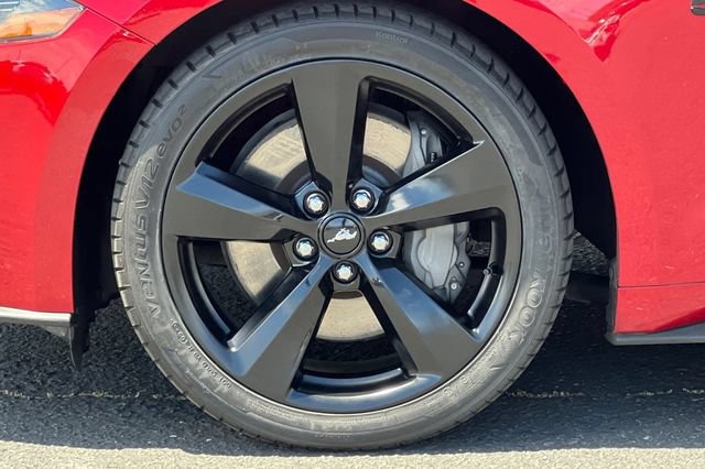 Used 2021 Ford Mustang GT Premium w/ Black Accent Package RWD image 27