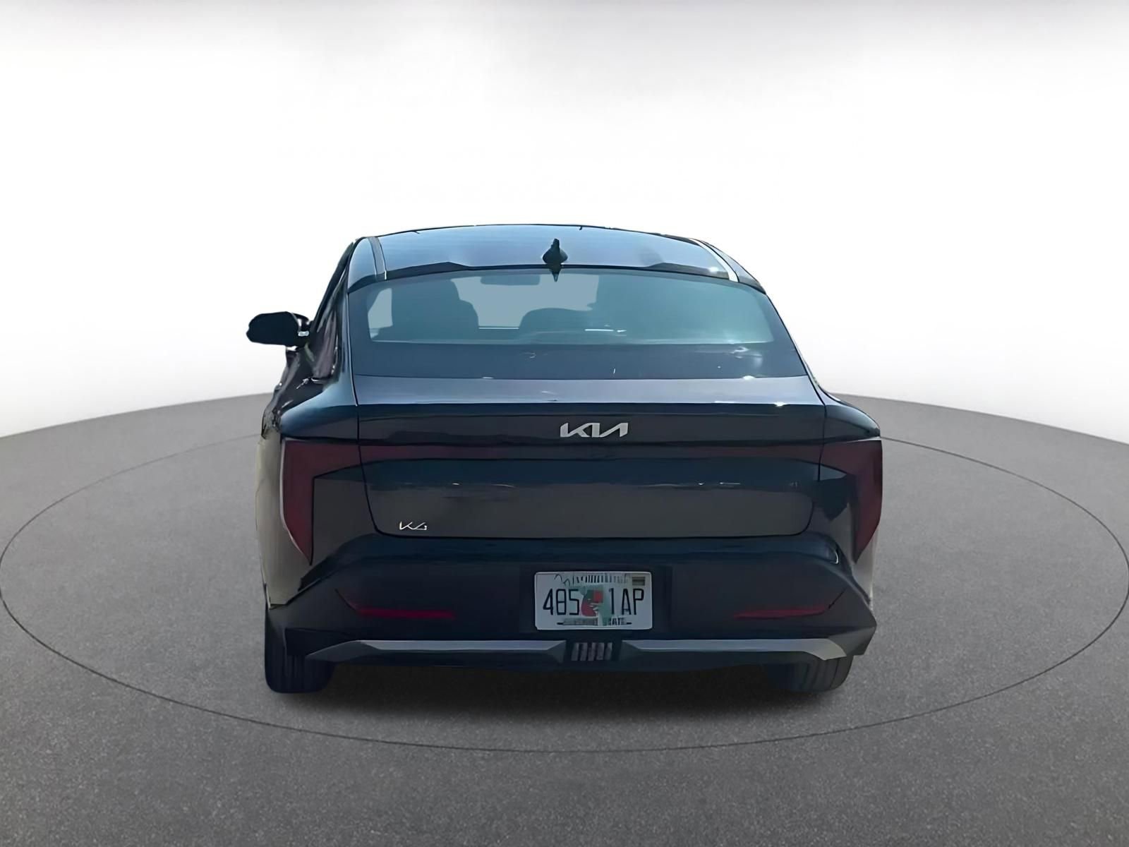 Used 2025 Kia K4 LXS image 11